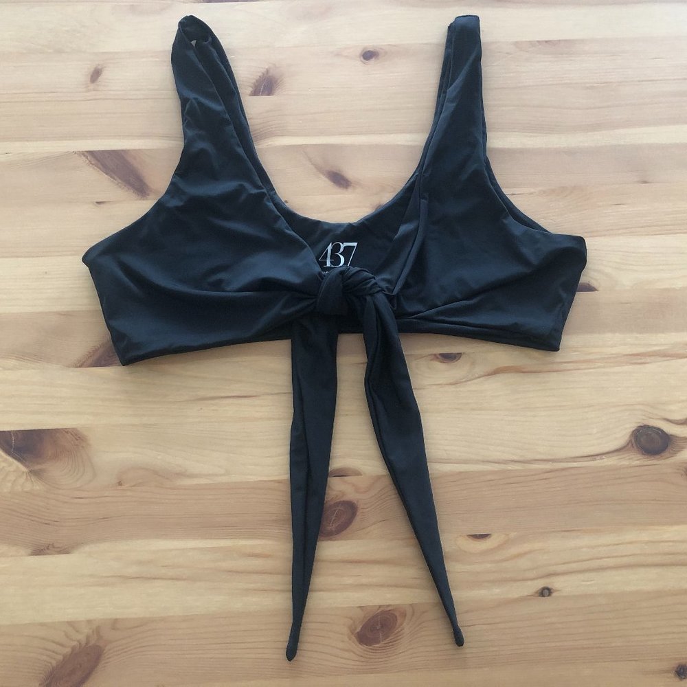 NEW Four Three Seven 437 Kenzie Bikini Top Black Size L